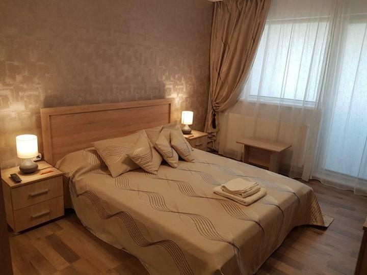 Апартаменти Casa Mirage 2 Крайова Екстер'єр фото